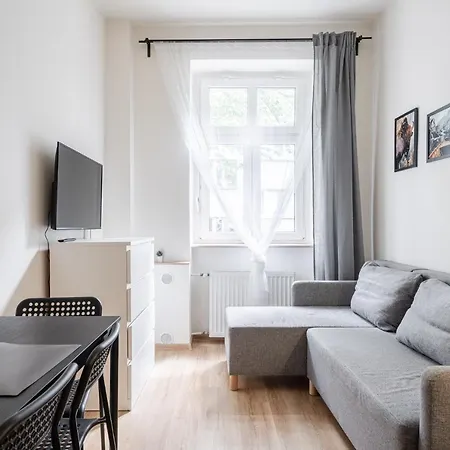 Rentplanet - Nadodrze 아파트 *