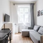 Rentplanet - Nadodrze Apartament *