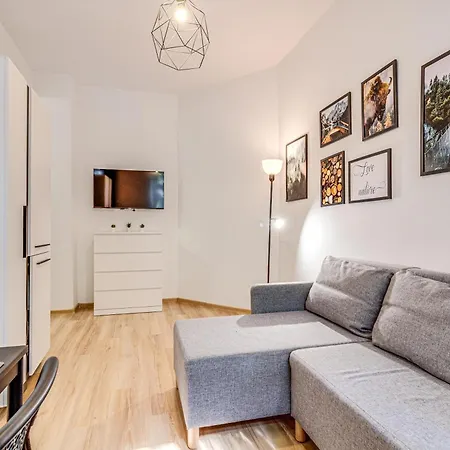 アパート Rentplanet - Nadodrze ヴロツワフ